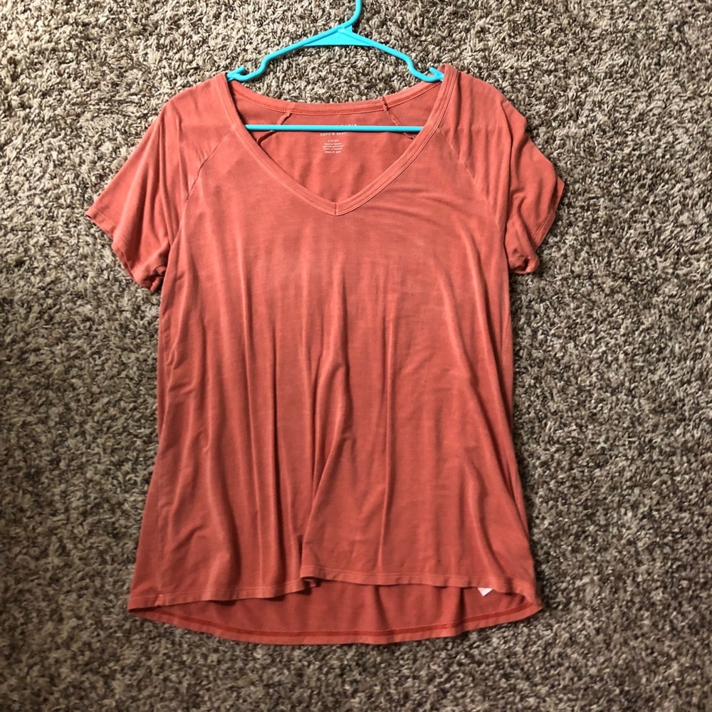 Light weight Vneck